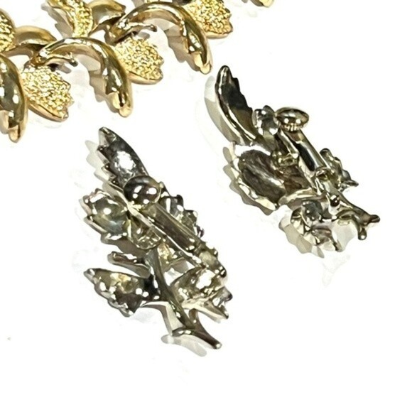 Vintage CORO Y2K Leaf Link Necklace & Earrings Set - Picture 4 of 11